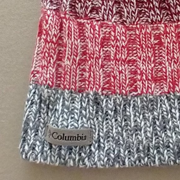 Women's set of 2 toques - Pajar and Columbia, new without tags - Picture 3 of 9